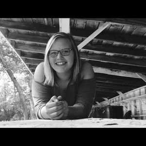 Meet your Posher, Ava